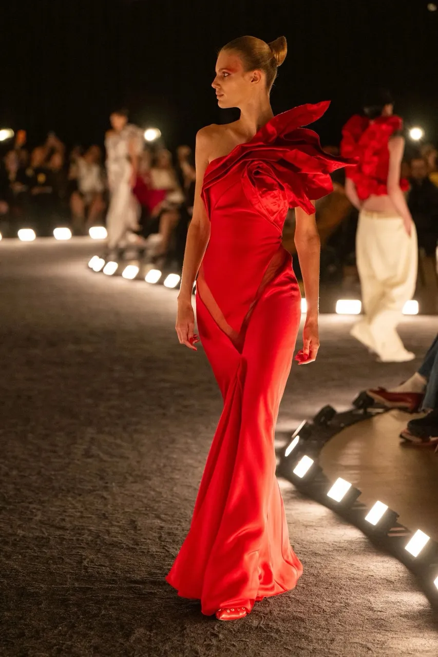 Spring/Summer 2026  Dancer in the Dark โดย Daniel Roseberry