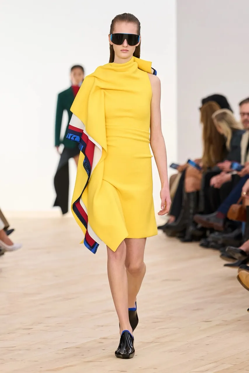 นางเเบบ LOEWE SS26