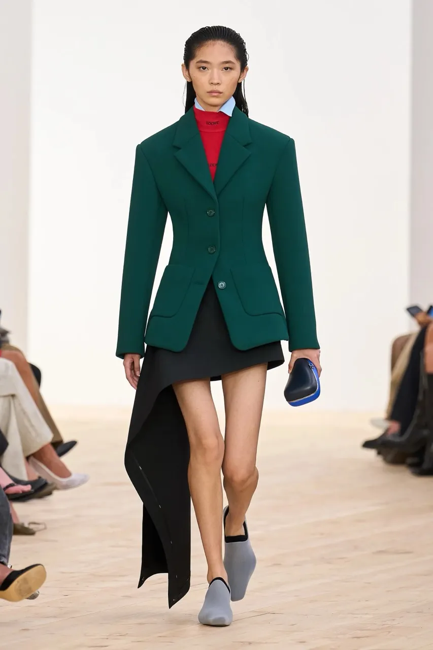 นางเเบบ LOEWE SS26