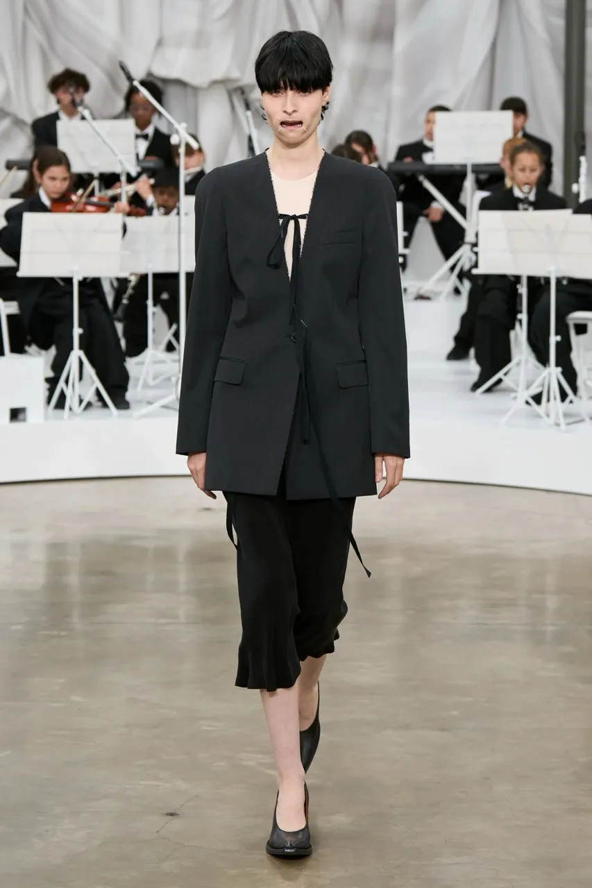 นางเเบบ Maison Margiela รันเวย์