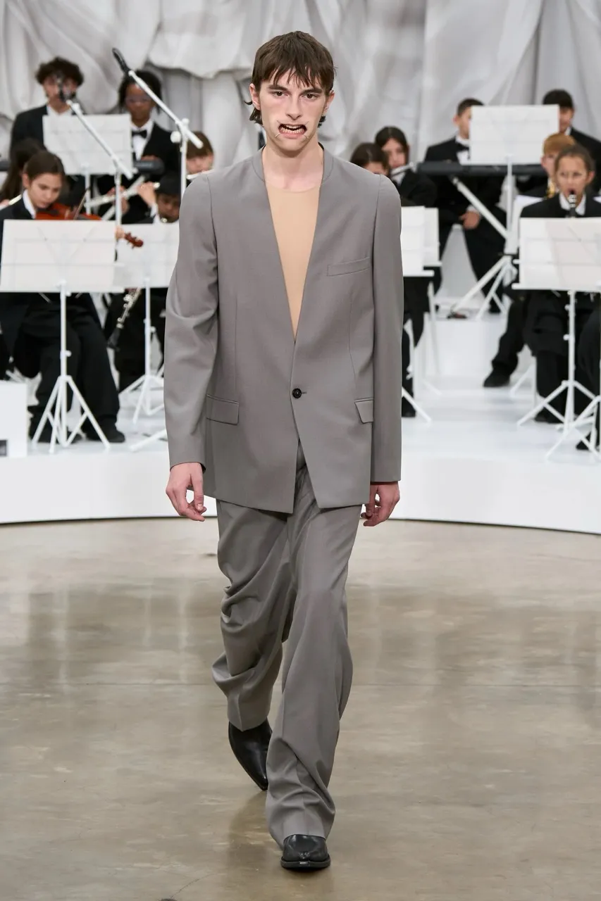 นางเเบบ Maison Margiela รันเวย์