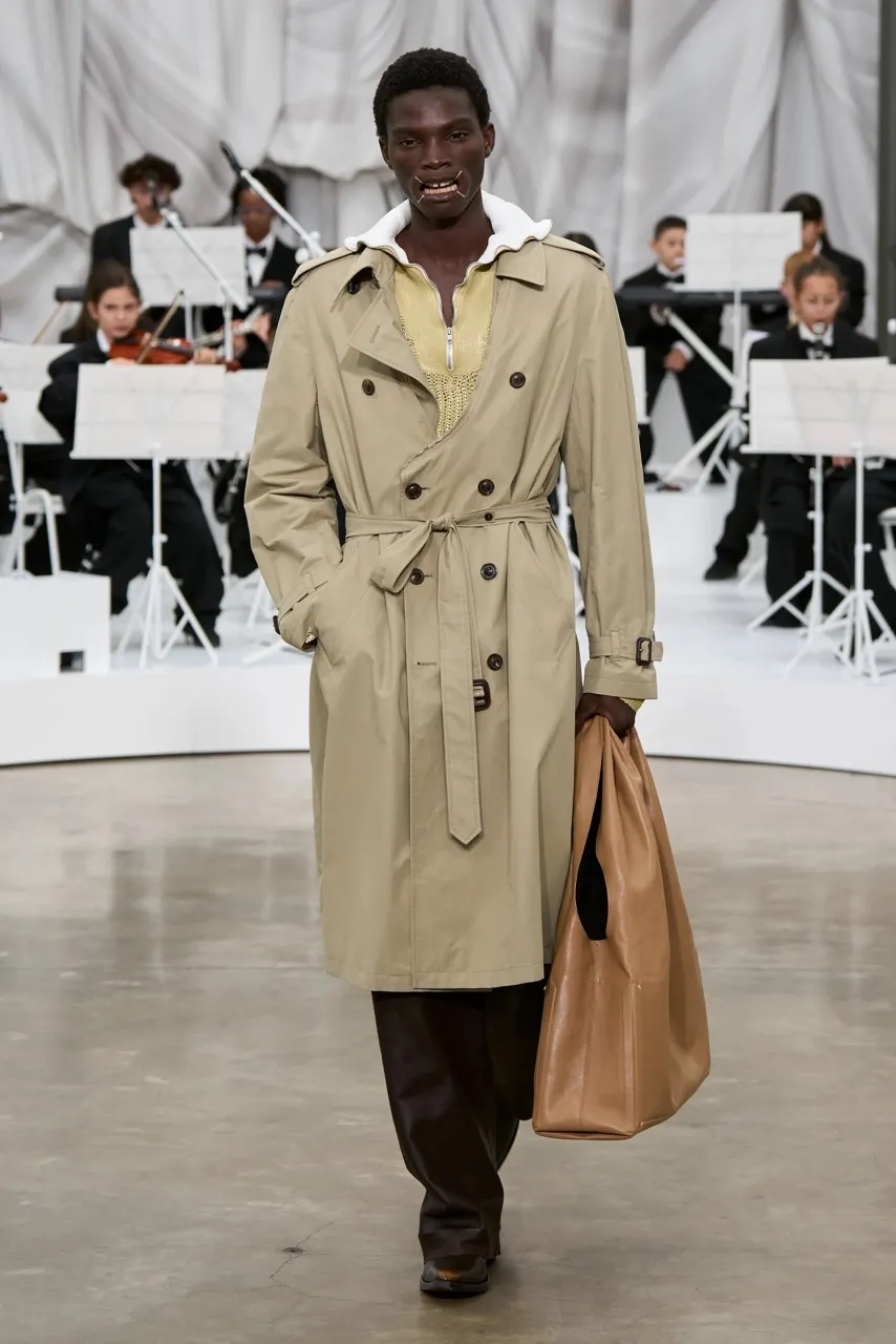 นางเเบบ Maison Margiela รันเวย์