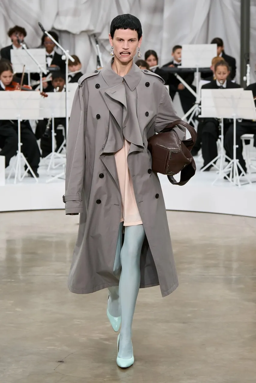 นางเเบบ Maison Margiela รันเวย์