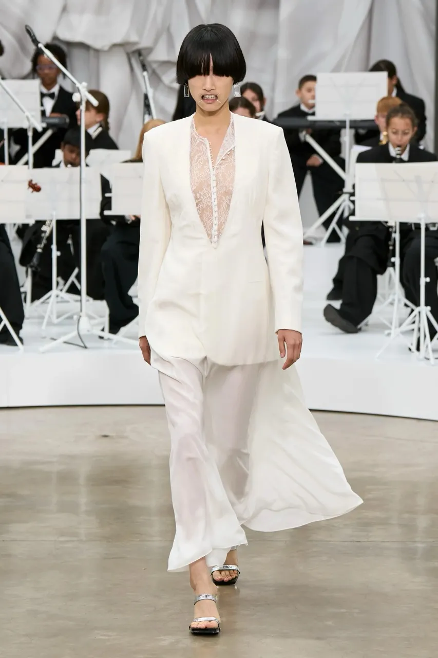 นางเเบบ Maison Margiela รันเวย์