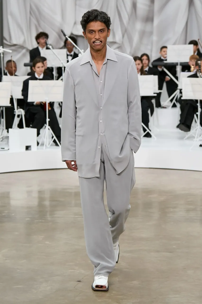 นางเเบบ Maison Margiela รันเวย์