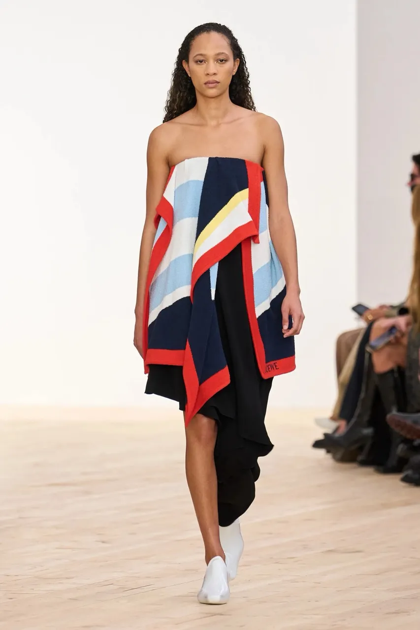นางเเบบ LOEWE SS26