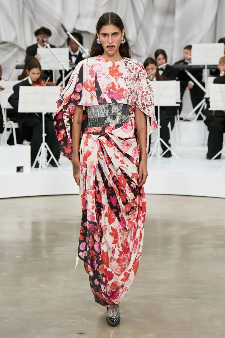 นางเเบบ Maison Margiela รันเวย์