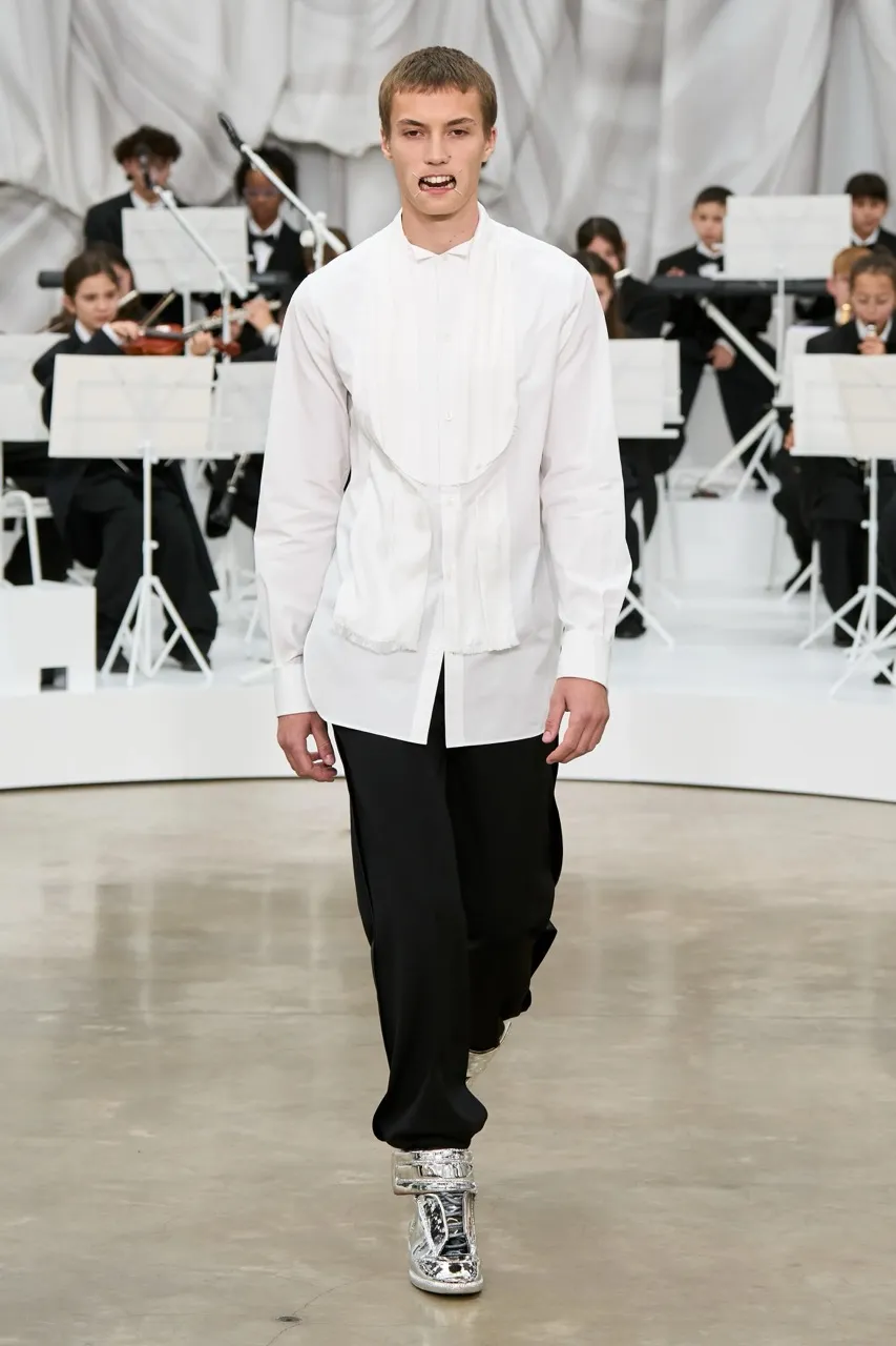 นางเเบบ Maison Margiela รันเวย์