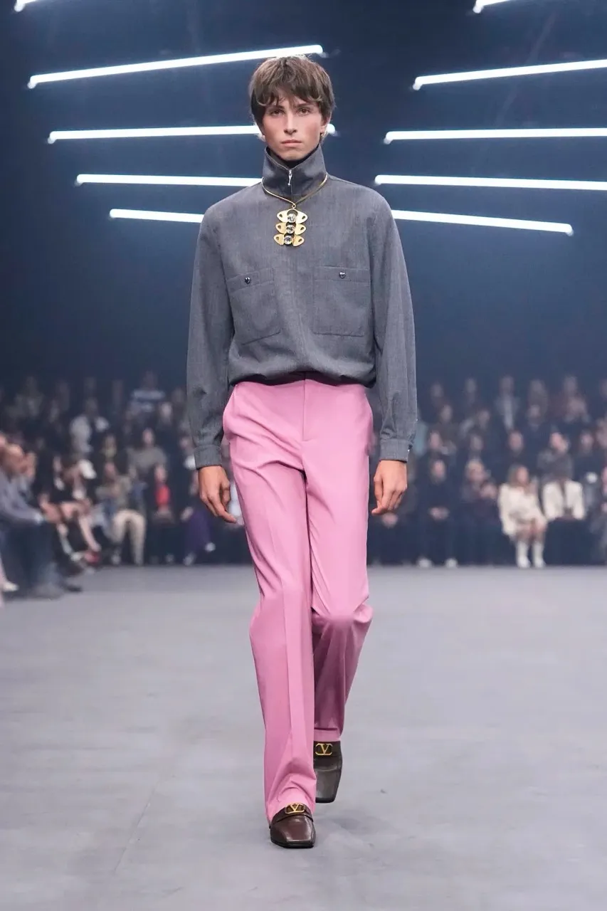 นางเเบบบนรันเวย์ Maison Valentino คอลเล็กชั่นฤดูใบไม้ผลิ/ฤดูร้อน 2026 