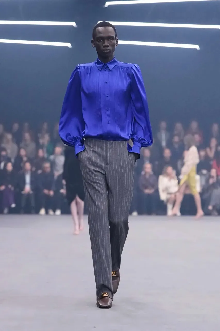 นางเเบบบนรันเวย์ Maison Valentino คอลเล็กชั่นฤดูใบไม้ผลิ/ฤดูร้อน 2026 
