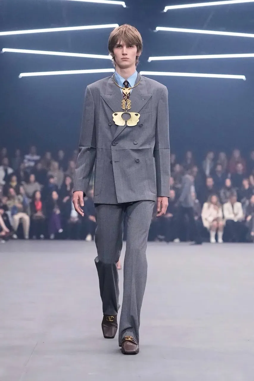 นางเเบบบนรันเวย์ Maison Valentino คอลเล็กชั่นฤดูใบไม้ผลิ/ฤดูร้อน 2026 