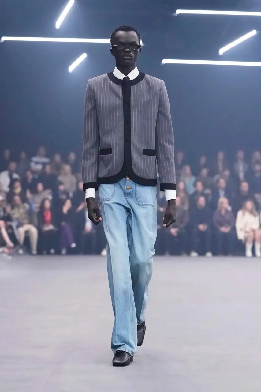 นางเเบบบนรันเวย์ Maison Valentino คอลเล็กชั่นฤดูใบไม้ผลิ/ฤดูร้อน 2026 