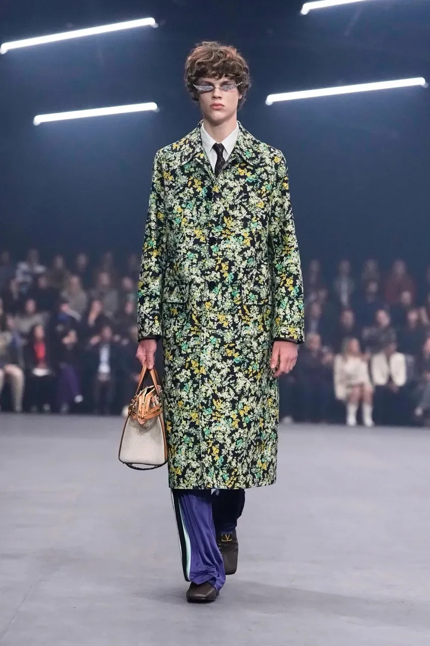 นางเเบบบนรันเวย์ Maison Valentino คอลเล็กชั่นฤดูใบไม้ผลิ/ฤดูร้อน 2026 
