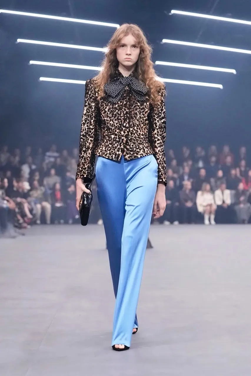 นางเเบบบนรันเวย์ Maison Valentino คอลเล็กชั่นฤดูใบไม้ผลิ/ฤดูร้อน 2026 