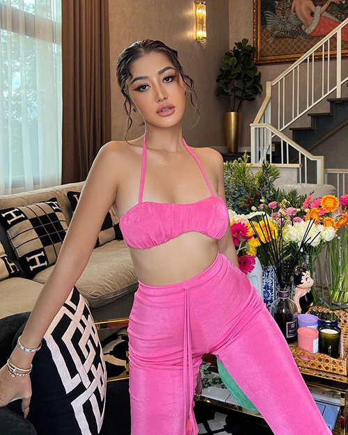 แต่งตัวสายฝอ