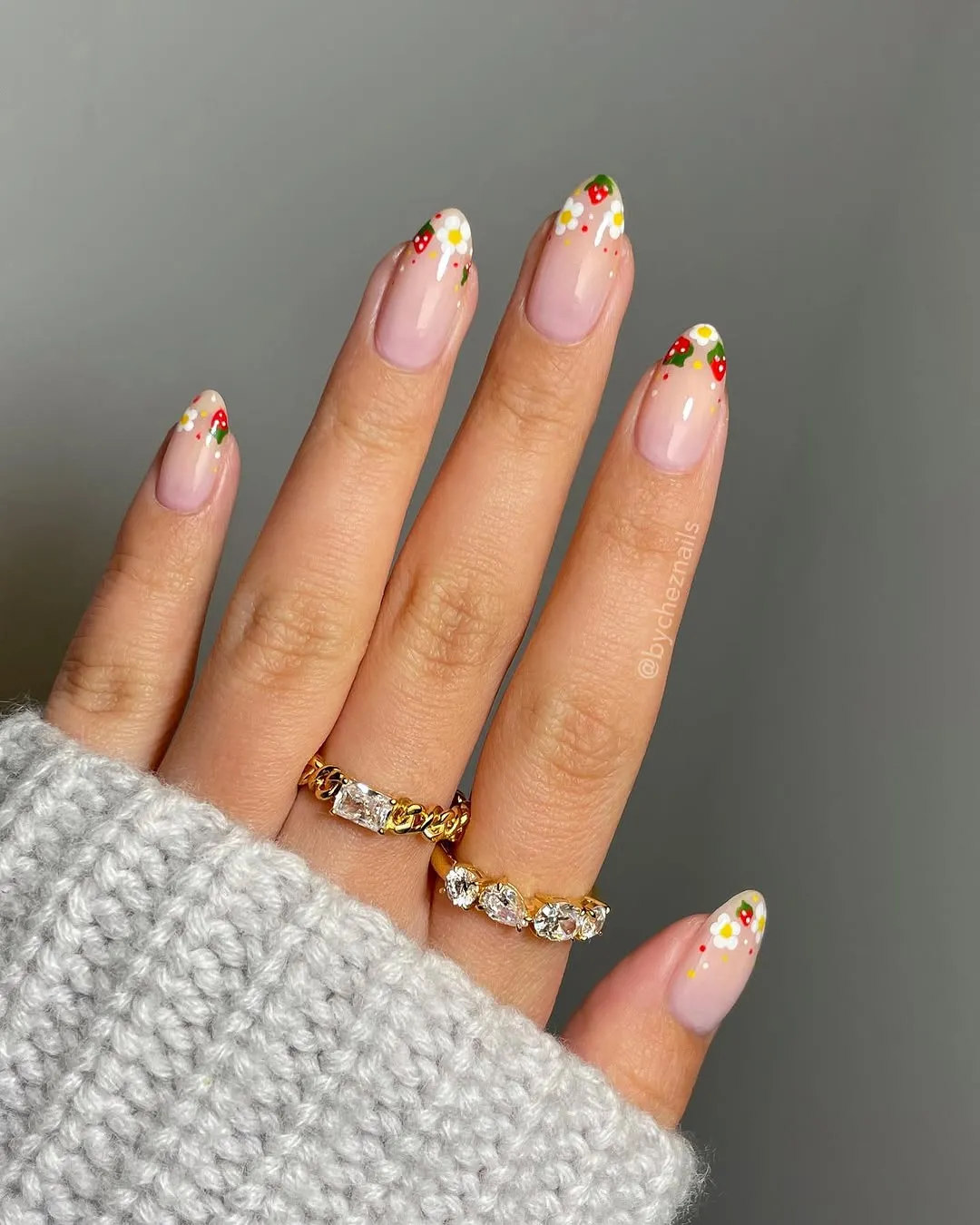 เพ้นท์เล็บ french nails แบบ Floral Touch
