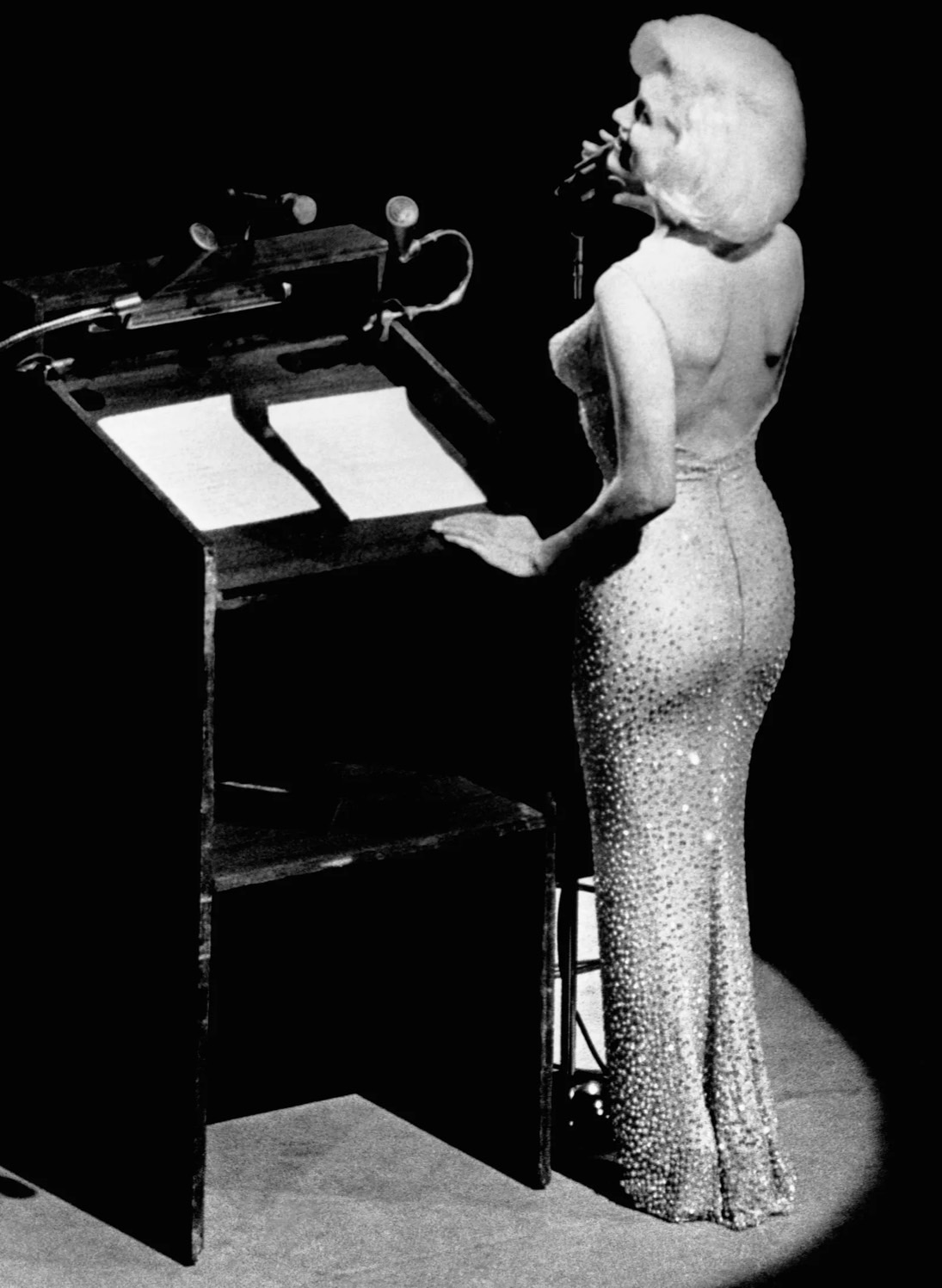 Marilyn-monroe-happy-birthday-FJK-1962