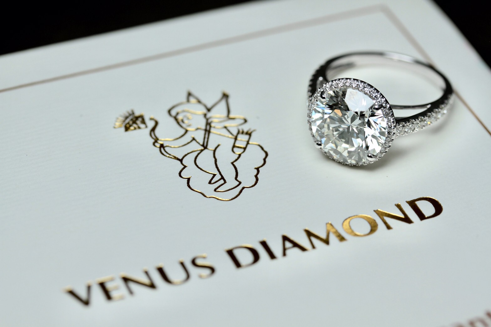 venus-diamond-ring