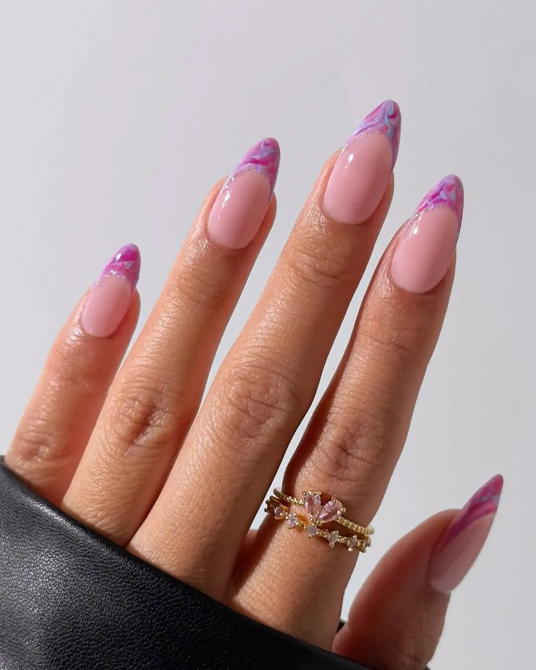 เพ้นท์เล็บ french nails แบบ Marble Nails