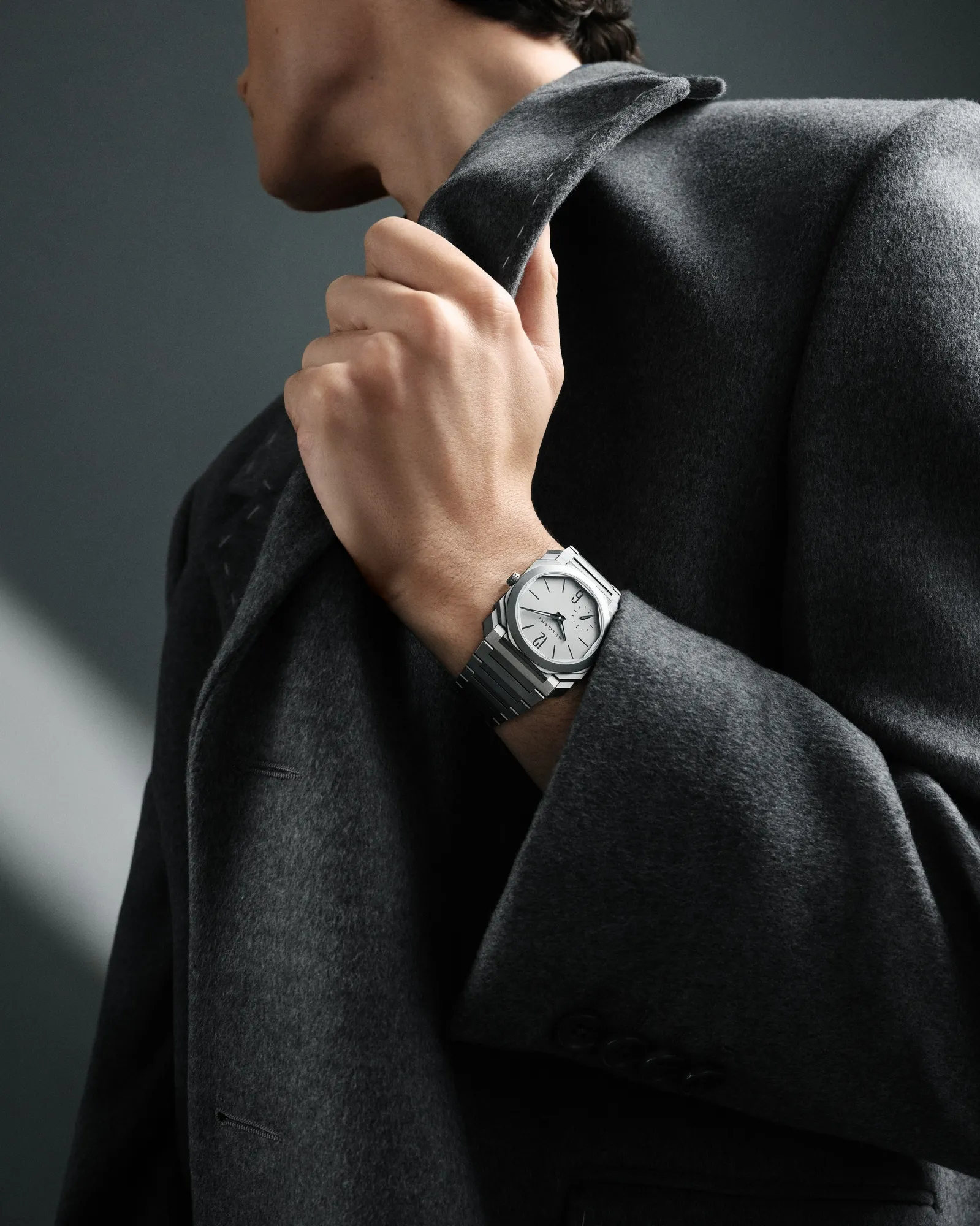 นาฬิกา Octo Finissimo Titanium 37 mm