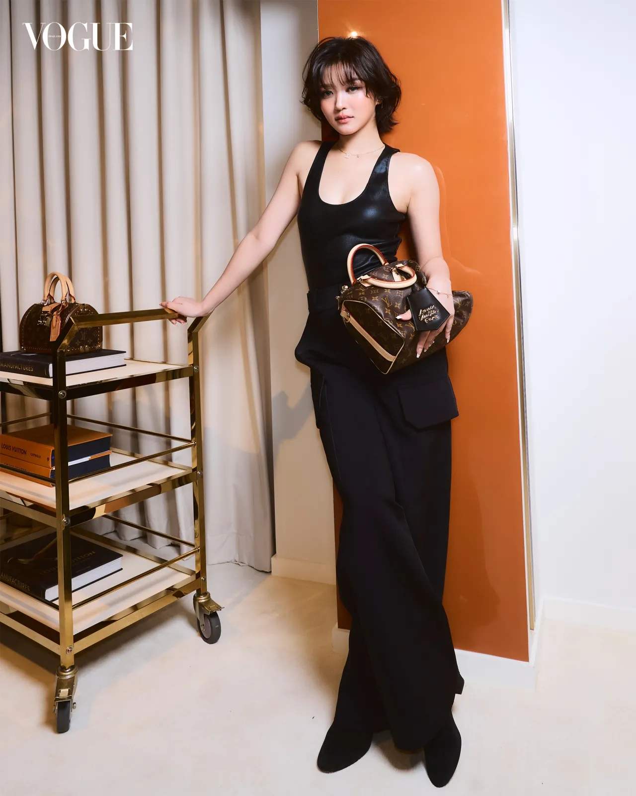 Gallery 32
