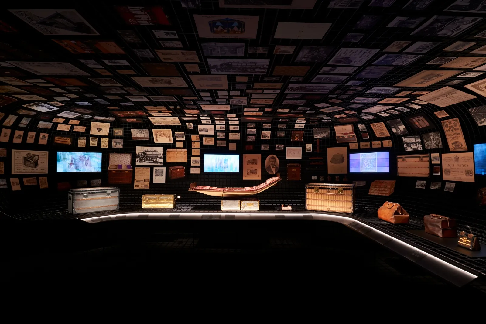 Gallery 10