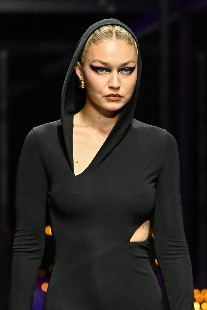 Versace ss23 dramatic makeup looks gigi hadid