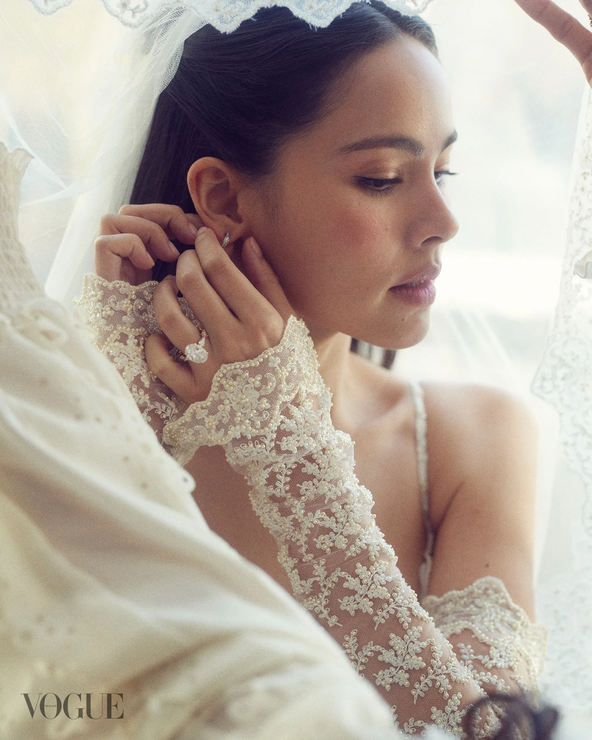 ชุดแต่งงาน 'ญาญ่า-อุรัสยา' จาก Louis Vuitton ณ งานแต่งณเดชน์ญาญ่า ประเทศนอร์เวย์